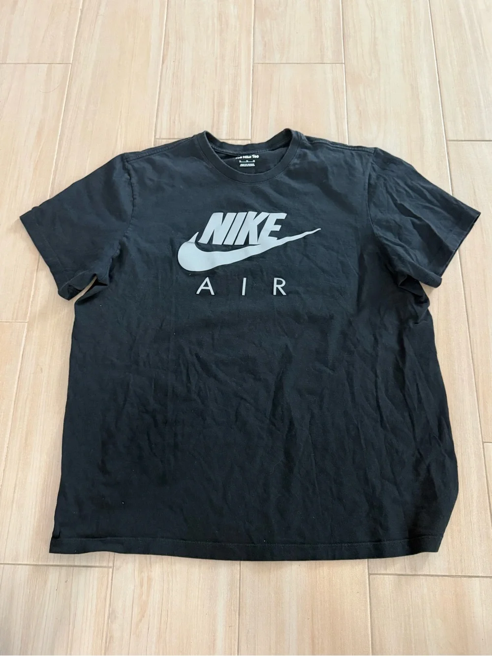 Nike Air T-Shirt Men’s XL Black Gray Logo Graphic Short Sleeve The Nike Tee